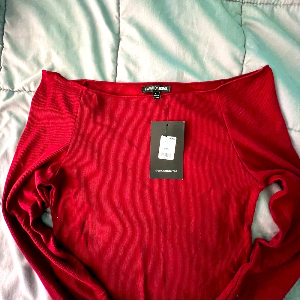 Cropped, Off the shoulder, Long Sleeve Top